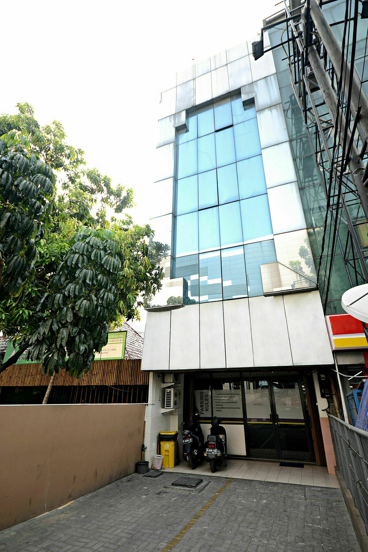 Zen Rooms Cideng Barat Jacarta Exterior foto